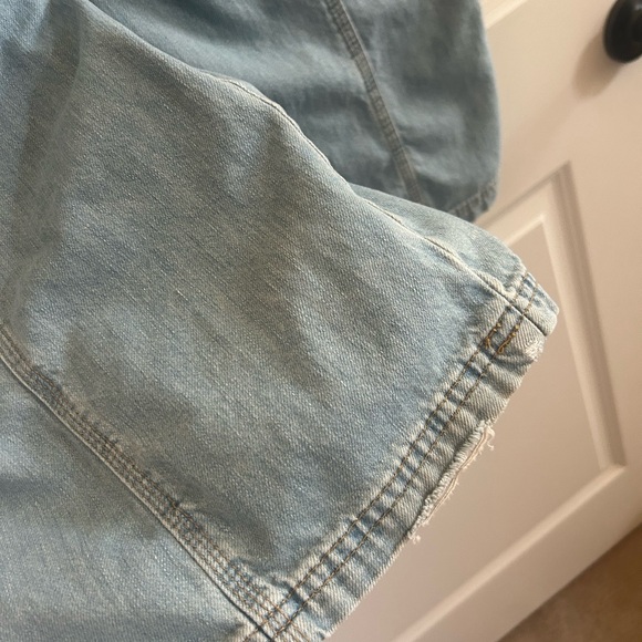 BDG Urban Outfitters Y2K Oversize Cargo Jeans Bleach Denim Women’s Size 28 - Picture 10 of 10